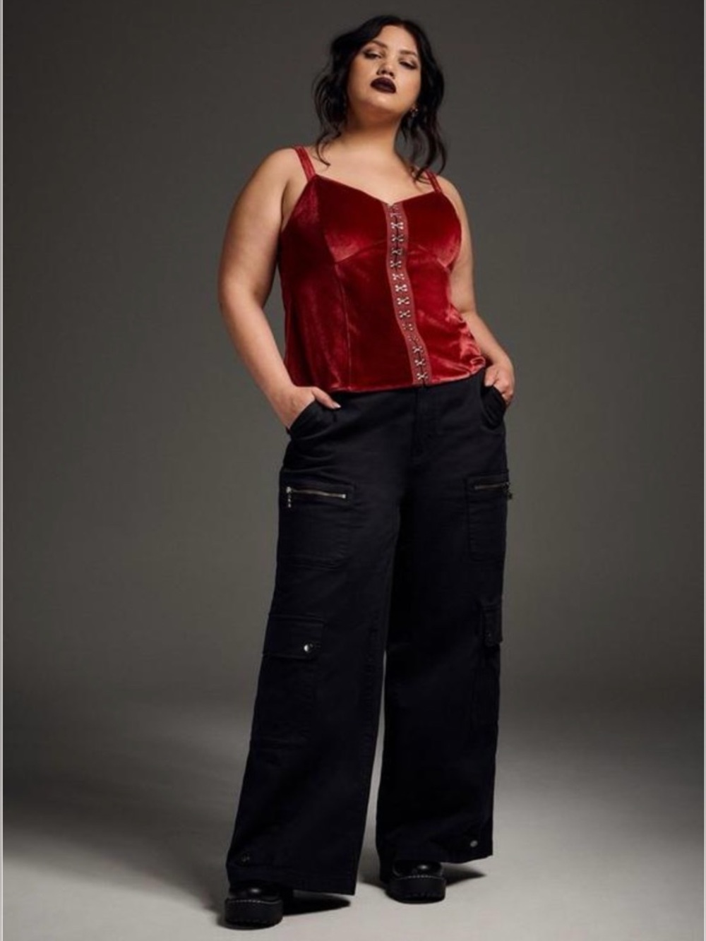 Torrid Nightfall Gothic Red Velvet Hook & Eye Cami Tanktop, Large, NWT! - Picture 12 of 16